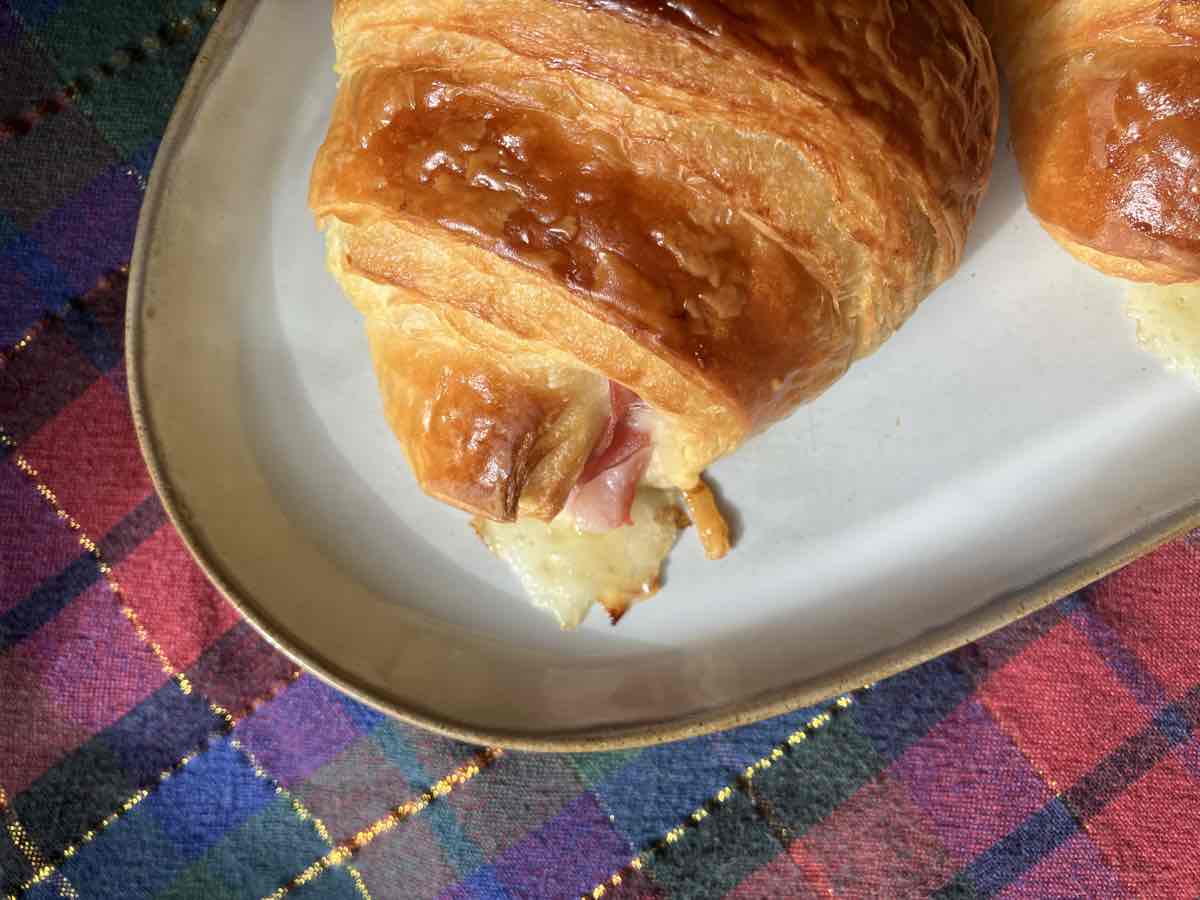 Ham and gruyere cheese croissant